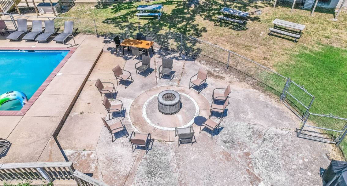  Fire Pit