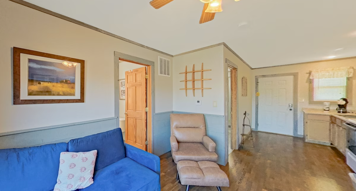  Kitchen/Living area