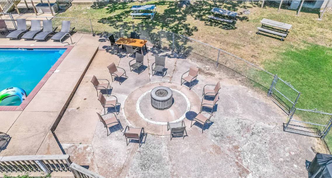  Fire Pit