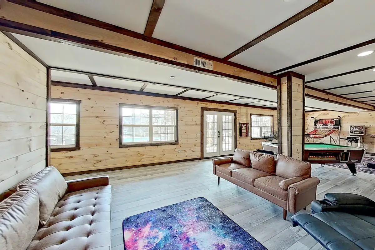  Community Lounge Area